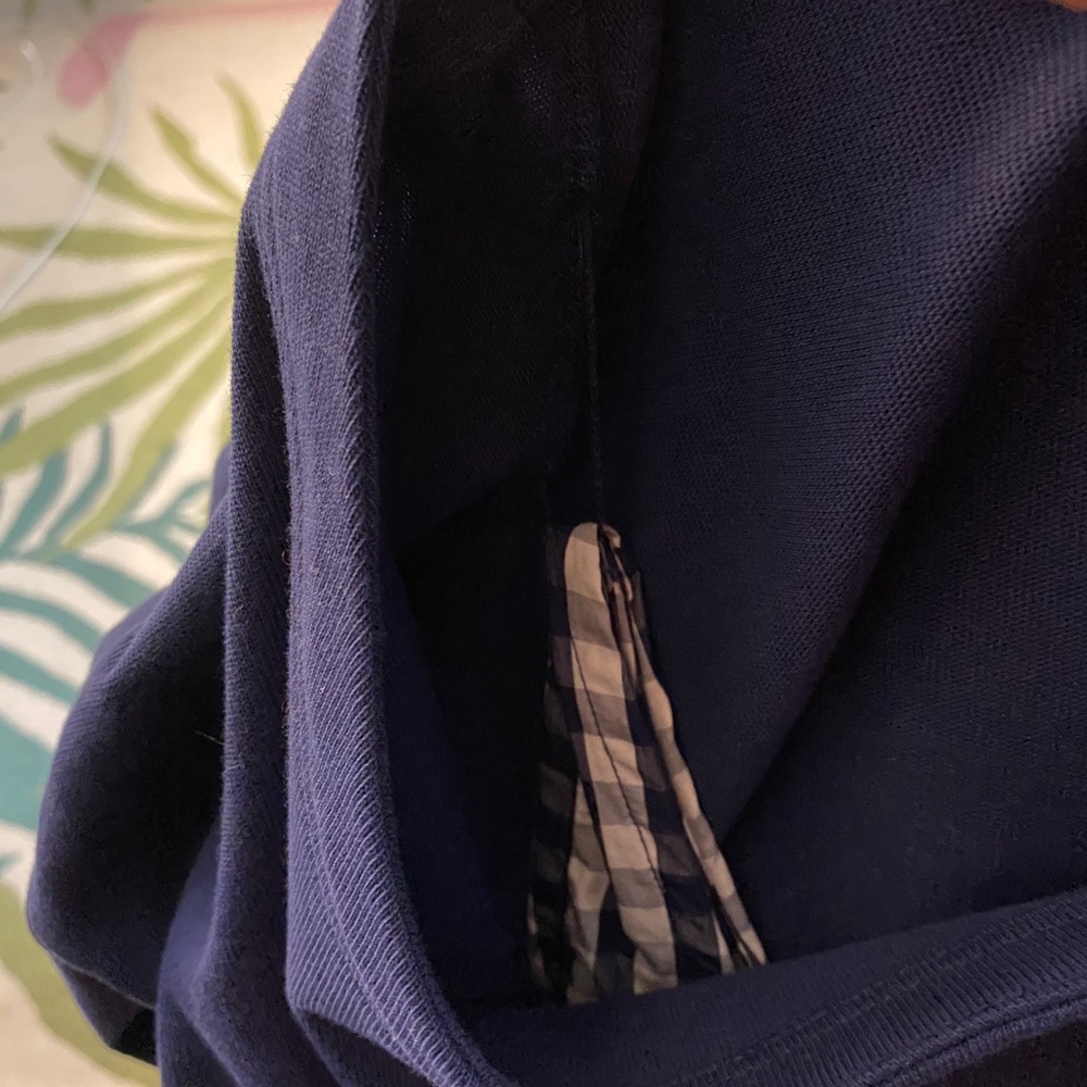 Vineyard Vines Top/Sweater, size small NWT, - Picture 6 of 7